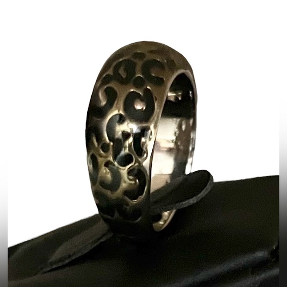 Designer Gold & Black Cheetah / Leopard Print Enamel Ring - Picture 3 of 9